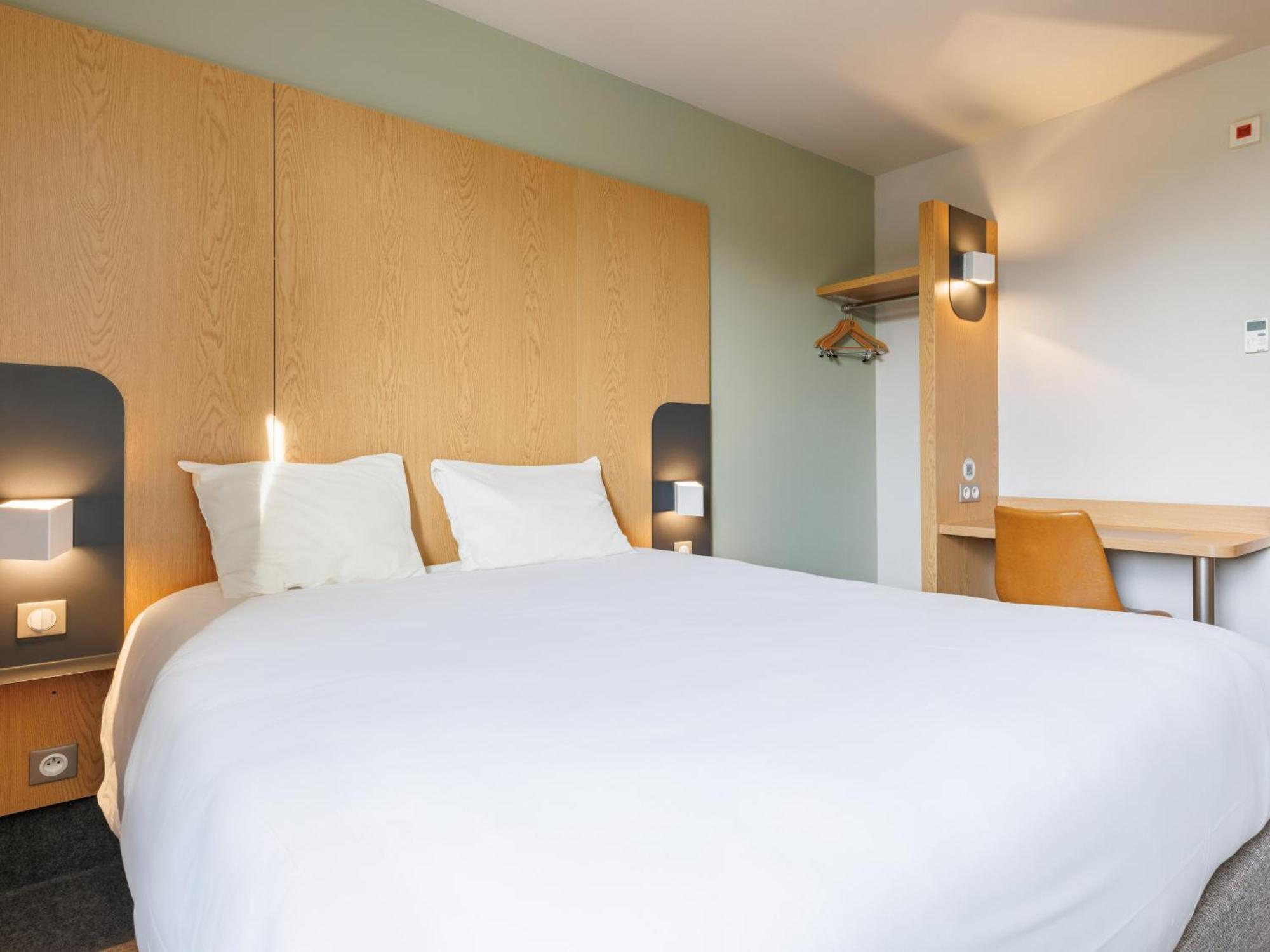 B&B Hotel Clermont-Ferrand Nord Ріон Екстер'єр фото
